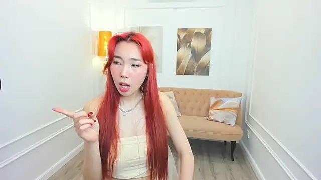 AnnaReyla online show from April 14, 2026, 11:26 am