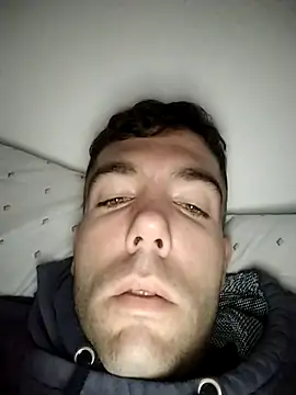 Yeray01 online show from March 27, 2026, 4:43 am