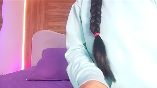 Auroraa miller online show from March 5, 2026, 3:14 am