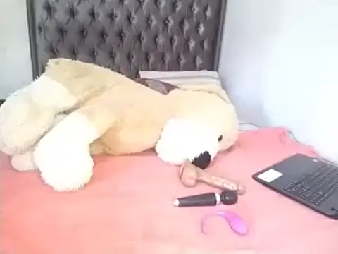 Chandy012 online show from April 10, 2026, 2:35 pm