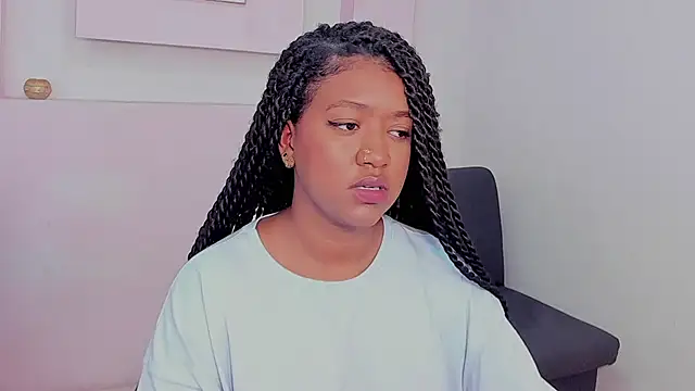 Snapshot of AishaHil chatting on January 18, 2025, 12:47 pm AishaHil online show from January 18, 2025, 12:47 pm