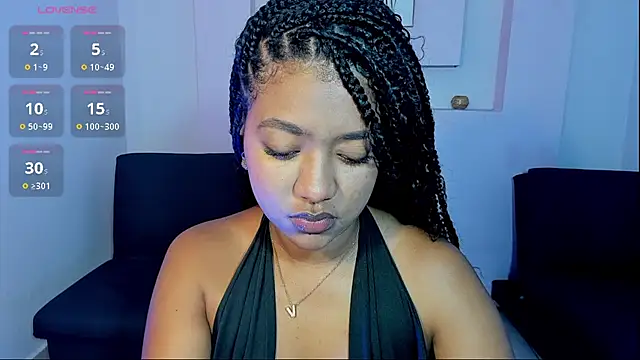 Snapshot of AishaHil chatting on February 9, 2025, 11:58 am AishaHil online show from February 9, 2025, 11:58 am