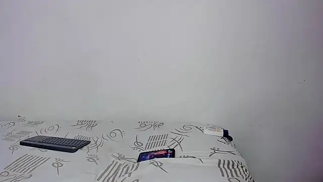 CoupleTwink12 online show from April 16, 2026, 9:39 pm