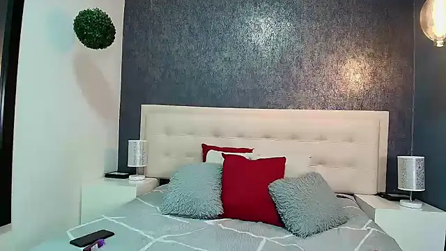 ambercooper05 online show from February 7, 2025, 3:12 am