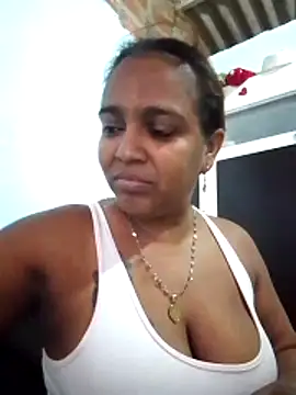 Teresa mm online show from November 28, 2025, 4:18 pm