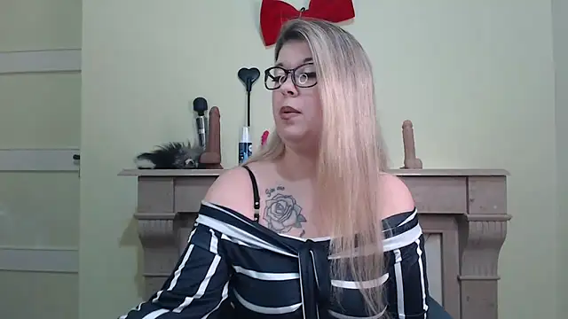 kamilalova online show from March 10, 2026, 1:15 pm