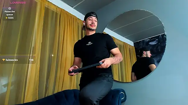 Snapshot of Salvatore_costa chatting on March 22, 2025, 1:11 am Salvatore costa online show from March 22, 2025, 1:11 am