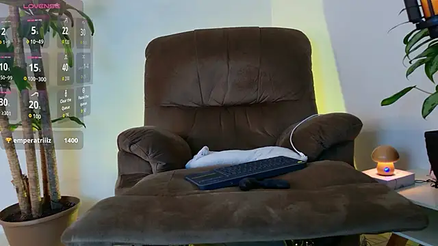 Fraannco online show from October 1, 2025, 9:18 pm