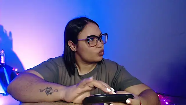 Snapshot of sweetlatin01 chatting on February 3, 2025, 3:42 am sweetlatin01 online show from February 3, 2025, 3:42 am