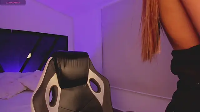 Snapshot of Alahiaa_ chatting on November 12, 2025, 4:16 am Alahiaa online show from November 12, 2025, 4:16 am