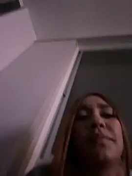 Snapshot of Alahiaa_ chatting on November 7, 2025, 5:12 am Alahiaa online show from November 7, 2025, 5:12 am