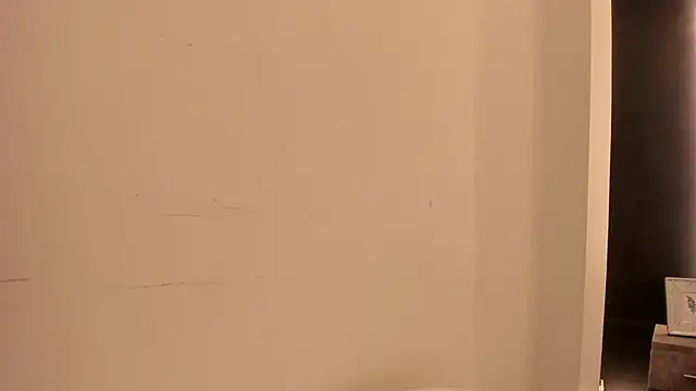 Snapshot of Alahiaa_ chatting on October 19, 2025, 4:37 am Alahiaa online show from October 19, 2025, 4:37 am