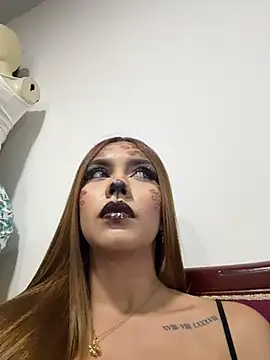 Snapshot of Alahiaa_ chatting on November 1, 2025, 2:18 am Alahiaa online show from November 1, 2025, 2:18 am