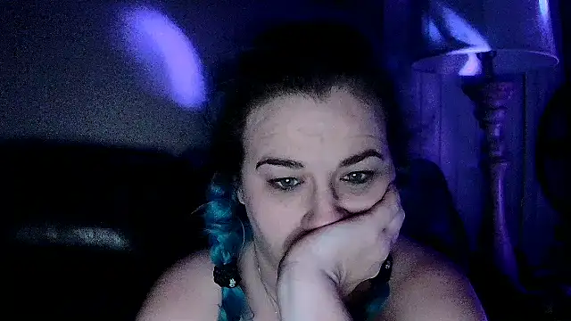 StonerPrincessGenie online show from February 4, 2025, 12:44 pm