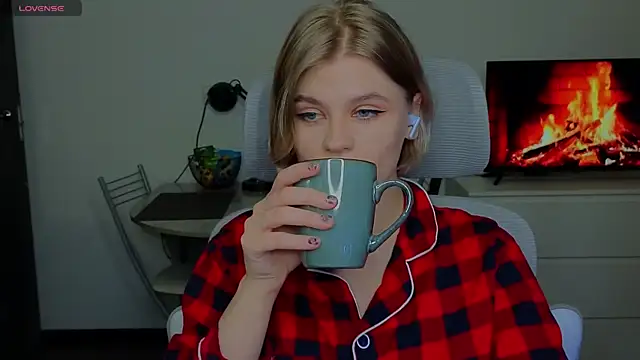  JessieVibes online show from February 12, 2025, 4:00 pm