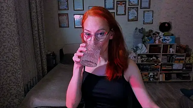 red rocco online show from February 20, 2025, 4:47 pm