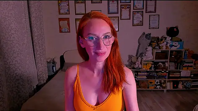 red rocco online show from March 15, 2025, 7:48 pm