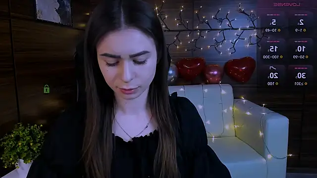 flora ri online show from March 6, 2025, 8:48 pm