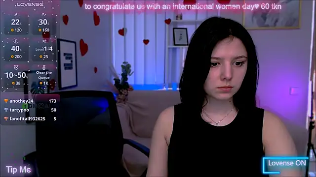 flora ri online show from March 10, 2025, 1:32 pm