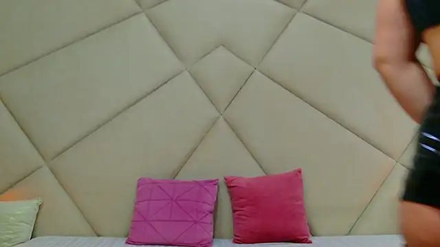 Snapshot of ChloeFrost chatting on February 12, 2026, 6:13 am ChloeFrost online show from February 12, 2026, 6:13 am