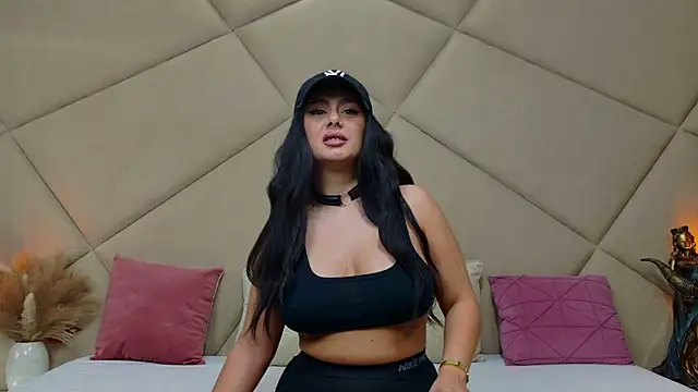 ChloeFrost online show from November 13, 2025, 6:06 am