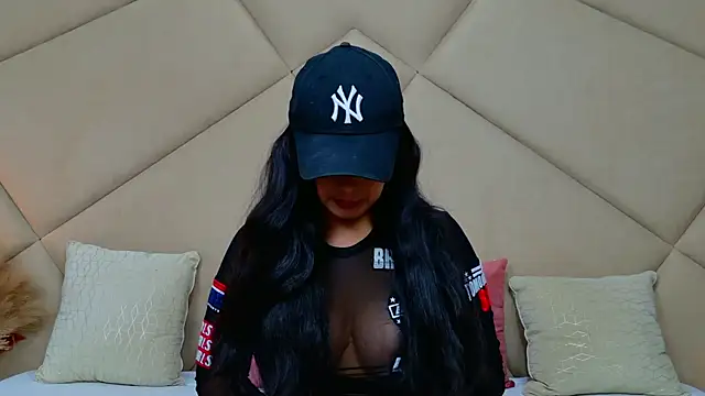 ChloeFrost online show from October 3, 2025, 4:58 am