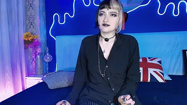 Snapshot of JeanneSabatier chatting on May 21, 2026, 7:44 pm JeanneSabatier online show from May 21, 2026, 7:44 pm