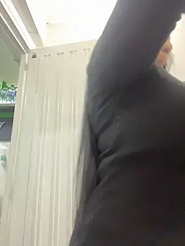 Miia Jazmin online show from January 7, 2026, 3:06 pm