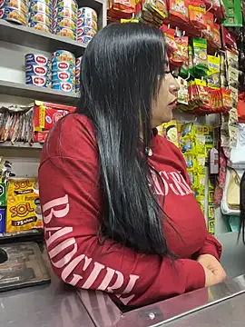 Miia Jazmin online show from November 26, 2025, 11:27 pm