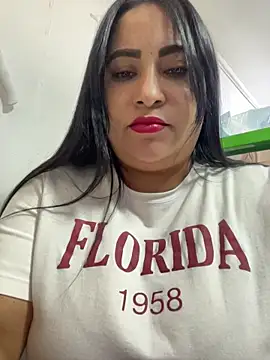 Snapshot of Miia_Jazmin chatting on April 25, 2026, 7:11 pm Miia Jazmin online show from April 25, 2026, 7:11 pm