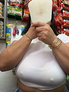 Miia Jazmin online show from December 14, 2025, 1:17 pm