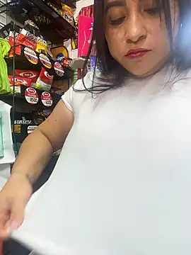 Miia Jazmin online show from January 11, 2026, 8:05 pm