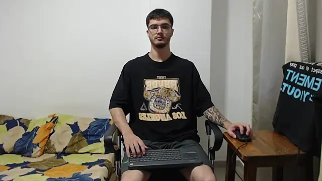 Aleex Miller online show from October 12, 2025, 1:51 am