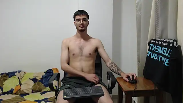 Aleex Miller online show from October 11, 2025, 9:32 am