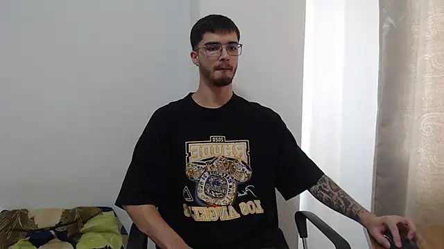 Aleex Miller online show from October 7, 2025, 7:15 pm