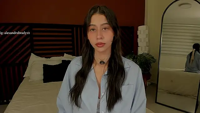 hannah brady online show from April 11, 2026, 11:19 pm