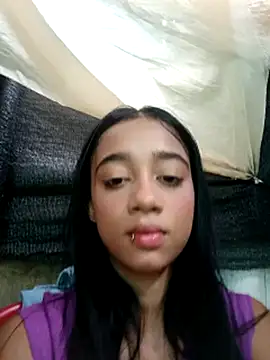 Snapshot of Zoe_Sweett18 chatting on March 22, 2025, 12:57 pm Zoe Sweett18 online show from March 22, 2025, 12:57 pm