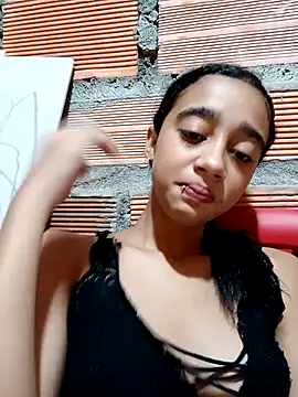 Snapshot of Zoe_Sweett18 chatting on September 9, 2025, 12:25 pm Zoe Sweett18 online show from September 9, 2025, 12:25 pm