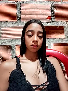 Snapshot of Zoe_Sweett18 chatting on November 15, 2025, 12:20 pm Zoe Sweett18 online show from November 15, 2025, 12:20 pm