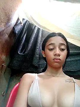 Snapshot of Zoe_Sweett18 chatting on March 20, 2025, 12:54 pm Zoe Sweett18 online show from March 20, 2025, 12:54 pm