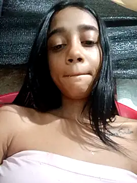 Snapshot of Zoe_Sweett18 chatting on March 7, 2025, 10:43 pm Zoe Sweett18 online show from March 7, 2025, 10:43 pm