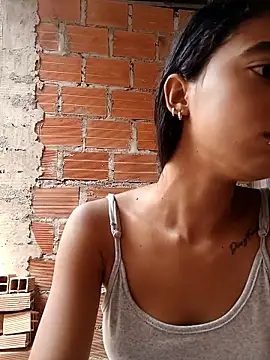 Snapshot of Zoe_Sweett18 chatting on September 11, 2025, 6:41 pm Zoe Sweett18 online show from September 11, 2025, 6:41 pm