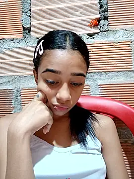 Snapshot of Zoe_Sweett18 chatting on September 18, 2025, 12:30 pm Zoe Sweett18 online show from September 18, 2025, 12:30 pm