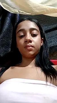 Snapshot of Zoe_Sweett18 chatting on March 3, 2025, 10:42 pm Zoe Sweett18 online show from March 3, 2025, 10:42 pm