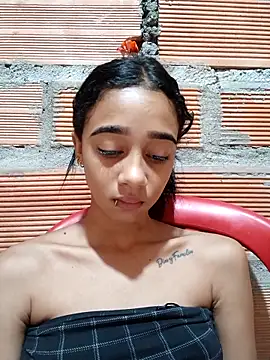 Snapshot of Zoe_Sweett18 chatting on September 17, 2025, 12:40 pm Zoe Sweett18 online show from September 17, 2025, 12:40 pm