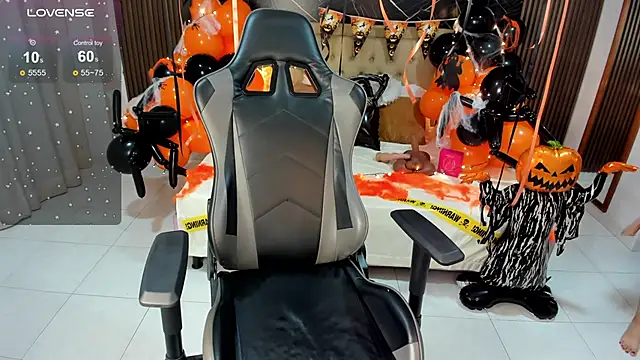 Snapshot of Lolly_18 chatting on October 22, 2025, 3:11 pm Lolly 18 online show from October 22, 2025, 3:11 pm