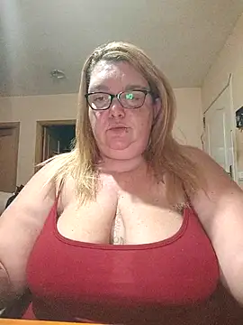 Snapshot of diosacurvy1984 chatting on December 5, 2025, 8:02 am diosacurvy1984 online show from December 5, 2025, 8:02 am