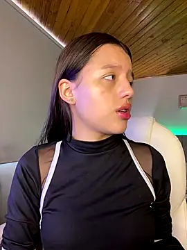 Sofia18 pinkk online show from December 4, 2025, 8:41 pm