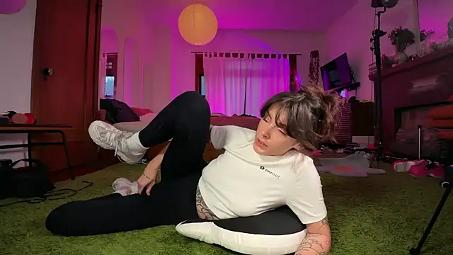bunnierotten online show from June 1, 2026, 3:07 am