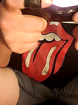 Snapshot of almighty_d chatting on February 27, 2025, 5:07 am almighty d online show from February 27, 2025, 5:07 am